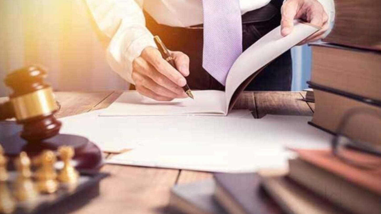 legal-secretarial-1-954x477